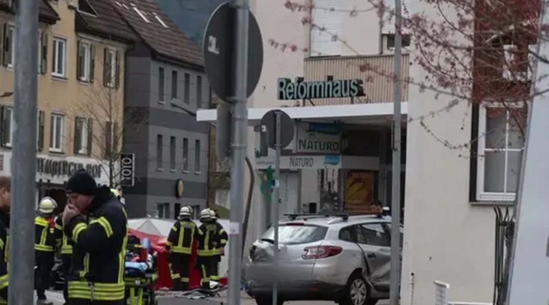 Tödliche Tragödie im Schwarzwald: LKW erfasst Mutter und Kind in Schramberg – Ein Systemversagen?